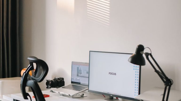Optimiser son espace de travail à domicile en 2026