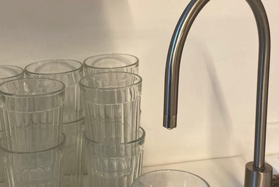 Choisir un purificateur d'eau maison 2026 : guide complet
