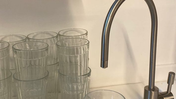 Choisir un purificateur d'eau maison 2026 : guide complet